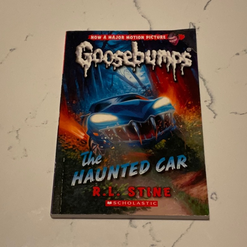 Goosebumps Collection Box Set - Picture 8 of 9